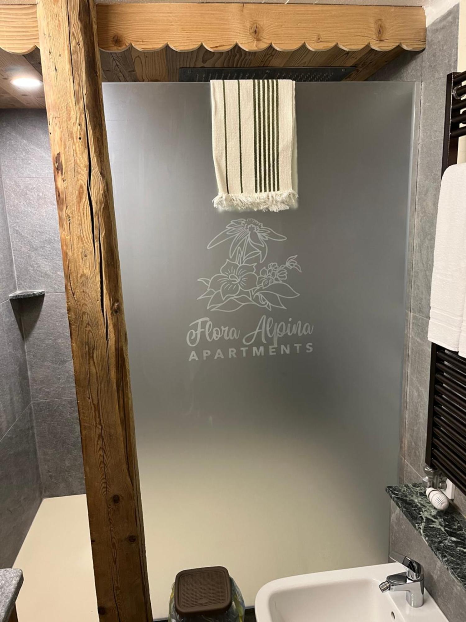 Flora Alpina Apartments-Residenza Verdebjo Gressoney-Saint-Jean Zewnętrze zdjęcie