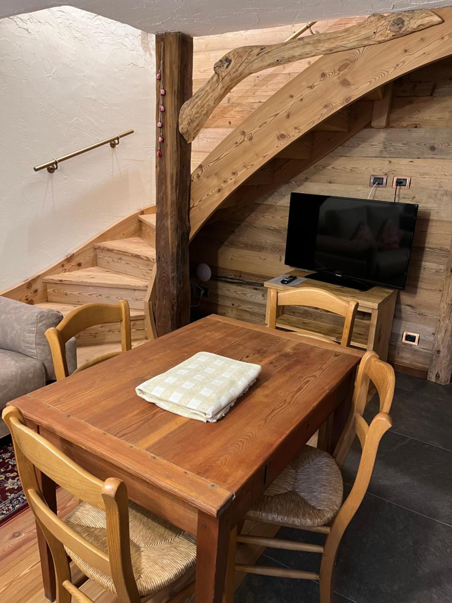 Flora Alpina Apartments-Residenza Verdebjo Gressoney-Saint-Jean Zewnętrze zdjęcie
